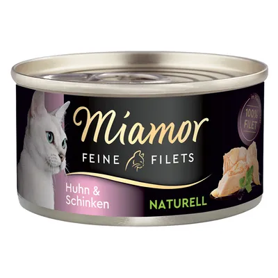 Miamor Feine Filets, pollo e prosciutto, nature, 100% filetto. Cibo per gatti in lattina con immagine di gatto bianco e pezzi di filetto.