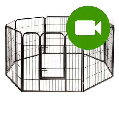 Przycisk odtwarzania wideo produktu. Kliknij tutaj, aby obejrzeć film prezentujący metalowy wybieg dla zwierząt z drzwiczkami.