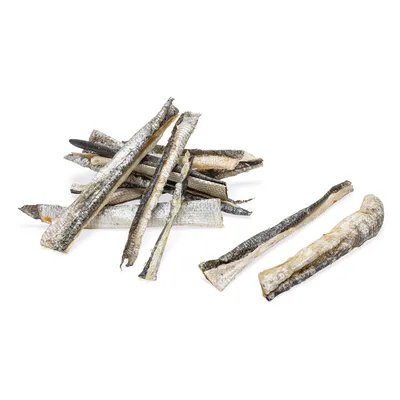 Getrocknete Fischhaut-Streifen, natürliche Hundesnacks ohne Zusatzstoffe. Getrocknete Fischhaut-Streifen, natürliche Hundesnacks ohne Zusatzstoffe.