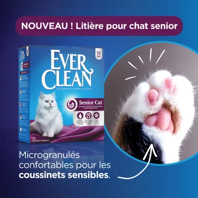 NOUVEAU ! Litière pour chat senior Ever Clean Senior Cat 7+ ans, microgranulés confortables pour coussinets sensibles, boîte de 10L, image d’une patte de chat en gros plan.