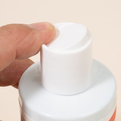 TIAKI shampooing pour chiens au pelage blanc