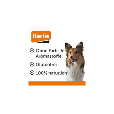 Zwei naturbelassene Kausnacks aus getrocknetem Material, länglich und gelblich-braun.