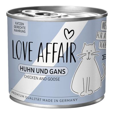 Hardys Love Affair Forelle & Lachs, getreidefrei, Premium-Spezialität für Katzen. Manufaktur mit drei Kronen und Herzsymbol auf rosa-weisser Dose.