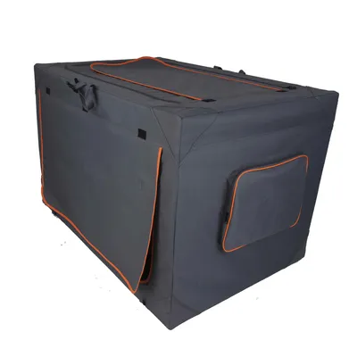 Transportbox van grijze stof met oranje stiksels, zijritsopening en extra vak. Geschikt voor huisdiertransport of opslag.