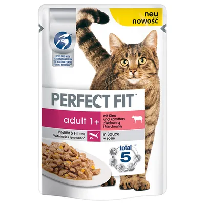PERFECT FIT adult 1+ kattemad med oksekød og gulerødder i sauce. Vitalität & Fitness. total 5. Tekst på tysk, polsk og engelsk. Billede af kat og foder på tallerken.