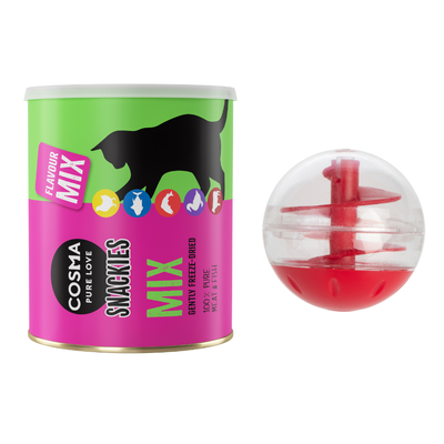 Balle ronde en plastique transparent et rouge avec spirale intérieure visible, partie inférieure opaque rouge, sans marque apparente.