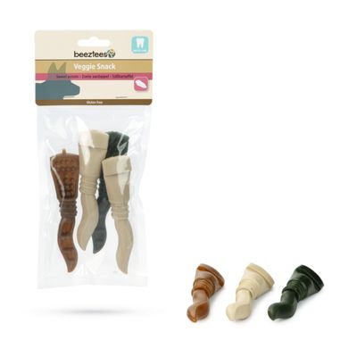 Beeztees Veggie Snack batata-doce, sem glúten, cuidado dentário. Embalagem com três snacks de cores diferentes.