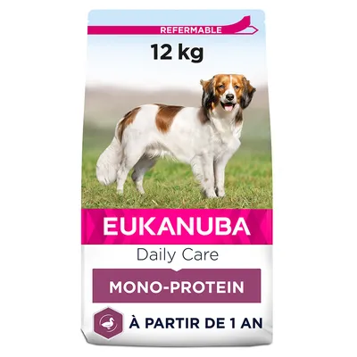 Sac de croquettes Eukanuba Daily Care Mono-Protein, 12 kg, refermable, à partir de 1 an, avec image d’un chien. Texte visible : Mono-Protein, Daily Care, à partir de 1 an. Sac de croquettes Eukanuba Daily Care Mono-Protein, 12 kg, refermable, à partir de 1 an, avec image d’un chien. Texte visible : Mono-Protein, Daily Care, à partir de 1 an.