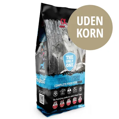 Alpha Spirit Wild Fish Complete Food for Dogs, THE ONLY ONE, UDEN KORN, All Breeds. Piktogrammer: uden korn, gluten, kylling, oksekød, svinekød, soja. Billede af ulve på posen.