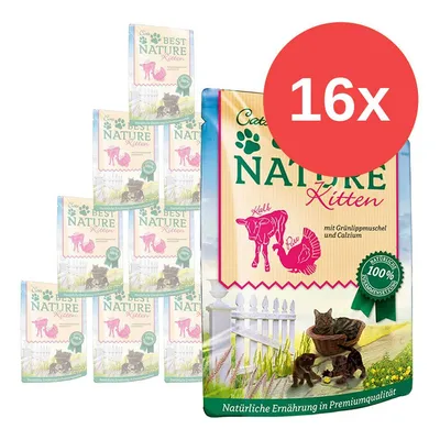 Balení 16× Cat's Best Nature Kitten, viditelné texty: Kalb, Huhn, mit Grünlippmuschel und Calcium, 100 % natürlich, Natürliche Ernährung in Premiumqualität. Obal s obrázkem koťat.