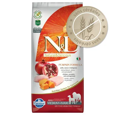 Farmina N&D Natural & Delicious Adult Dog Medium & Maxi, poulet, potiron et grenade, sans céréales, étiquette « sans céréales », sac de croquettes visible avec ingrédients illustrés. Farmina N&D Natural & Delicious Adult Dog Medium & Maxi, poulet, potiron et grenade, sans céréales, étiquette « sans céréales », sac de croquettes visible avec ingrédients illustrés.
