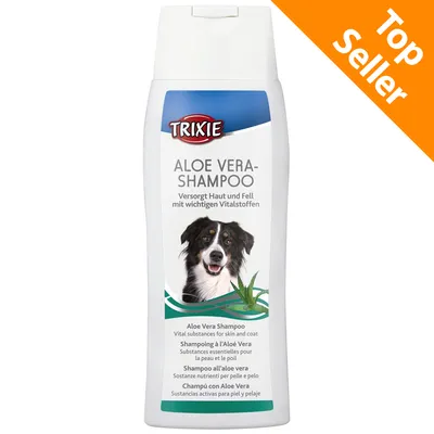 Trixie Aloe Vera Shampoo, sostanze nutrienti per pelle e pelo. Immagine di un cane sulla confezione. Etichetta arancione in alto a destra: Top Seller. Trixie Aloe Vera Shampoo, sostanze nutrienti per pelle e pelo. Immagine di un cane sulla confezione. Etichetta arancione in alto a destra: Top Seller.
