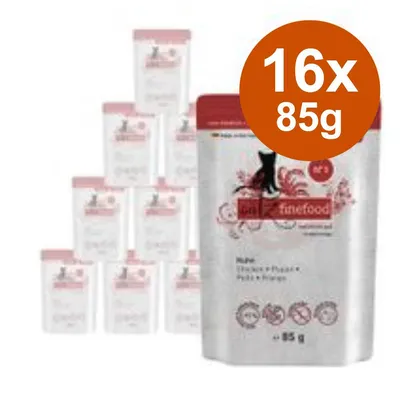 Set di 16 buste da 85 g ciascuna di cibo per gatti catz finefood, confezioni visibili con logo e testo parzialmente leggibile.