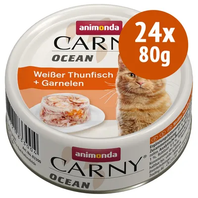 animonda Carny Ocean Weißer Thunfisch + Garnelen, confezione 24x80g, immagine di una scatoletta con cibo per gatti e un gatto arancione. Testo in tedesco sull'etichetta.