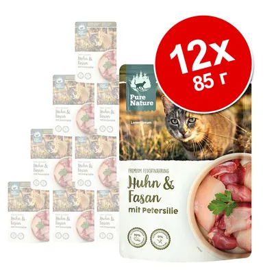 Pure Nature Huhn & Fasan mit Petersilie, упаковка 12×85 г. На изображении пачки влажного корма для кошек с курицей и фазаном, видны кусочки мяса и зелень.