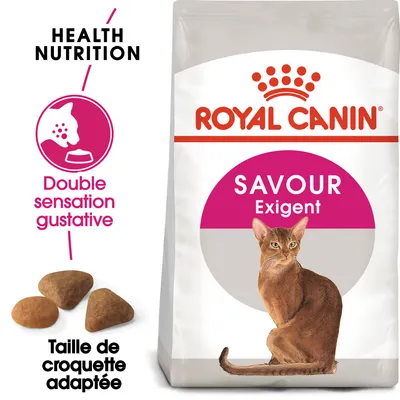 Royal Canin Savour Exigent pour chat, double sensation gustative, taille de croquette adaptée, image de croquettes et d’un chat sur l’emballage. Texte en anglais et français visible. Royal Canin Savour Exigent pour chat, double sensation gustative, taille de croquette adaptée, image de croquettes et d’un chat sur l’emballage. Texte en anglais et français visible.