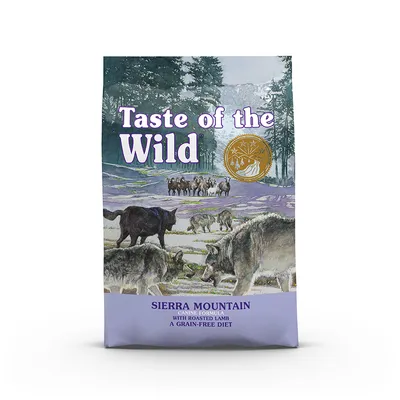 Zak hondenvoer Taste of the Wild Sierra Mountain, met zichtbare tekst: 'Canine Formula with Roasted Lamb, A Grain-Free Diet'.