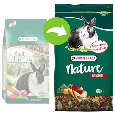 Versele-Laga Cuni Nature and Versele-Laga Nature Original Cuni rabbit food packaging, green arrow indicating packaging change. Visible text: 'Original Recipe Original Taste', 2.5 kg. Versele-Laga Cuni Nature and Versele-Laga Nature Original Cuni rabbit food packaging, green arrow indicating packaging change. Visible text: 'Original Recipe Original Taste', 2.5 kg.