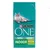 PURINA ONE BIFENSIS DUAL DEFENSE INDOOR macskaeledel csomagolás, pulykahússal és teljes kiőrlésű gabonával. Fekvő szürke cica képe a zacskón.