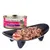 Feline Porta 21, boîte de nourriture pour chat, thon entier avec crevettes en gel. Boîte ouverte et portion servie sur une assiette noire. Feline Porta 21, boîte de nourriture pour chat, thon entier avec crevettes en gel. Boîte ouverte et portion servie sur une assiette noire.