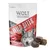 Wolf of Wilderness Wild Bites High Valley, Grain Free Snack, balenie s obrázkom vlka a hovädzieho mäsa, tri kocky maškrty vedľa obalu