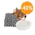 Set per animali: coperta grigia con impronte bianche, gioco peluche a forma di orso con corda, cuccia rotonda bianca. Sconto -40% visibile in un cerchio arancione.