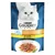 Purina Gourmet Perle, fijne reepjes in saus, met kip. Verpakking toont een witte langharige kater en geserveerd product.