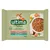 Ultima Nature kattenvoer, 85g, met zalm en kabeljauw. Zonder kleurstoffen en conserveermiddelen, zacht gestoomd. Afgebeeld: kom met voer en ingrediënten zoals erwten en wortels.