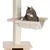 Árbol rascador con poste de sisal, plataforma de madera y hamaca beige. Gato sentado en la hamaca.