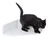 Gatto nero su una mensola bianca con bordo rialzato, adatta come superficie per sdraiarsi o sedersi.