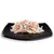 Morceaux de viande blanche et crevettes décortiquées présentés sur une assiette noire carrée, sans emballage visible ni marque apparente.