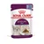 Royal Canin Sensory Feel kattenvoer in gelei, 85 g. Afbeelding van kat en stukjes voer op de verpakking. Tekst: Feline Health Nutrition.
