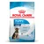 Royal Canin Puppy Maxi, 2–15 months, peso adulto 26–44 kg. Sistema imunitário forte, desenvolvimento cerebral, contém antioxidantes naturais. Imagem de cachorro na embalagem.