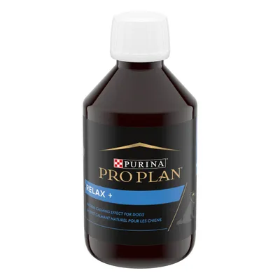 Μπουκάλι με ετικέτα Purina Pro Plan RELAX+ Natural Calming Effect for Dogs. Κείμενο και στα αγγλικά και γαλλικά στην ετικέτα.