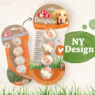 8in1 Delights Chicken Balls, förpackning med tuggkulor av kyckling. Text: NY Design, XS, långvarig tuggstund. Bild på hund och kycklingsymbol synliga.