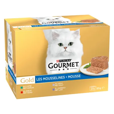 Purina Gourmet Gold Les Mousselines mousse, 24x85g. Gusti: coniglio, manzo, vitello, agnello. Confezione con gatto bianco e mousse servita su piatto.