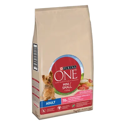 Συσκευασία Purina ONE Mini/Small <10kg Adult, 7kg. Ετικέτα: 70% πρωτεΐνες ζωικής προέλευσης επί του συνόλου των πρωτεϊνών. Ορατή μπάρα με μπλε ένδειξη ADULT.