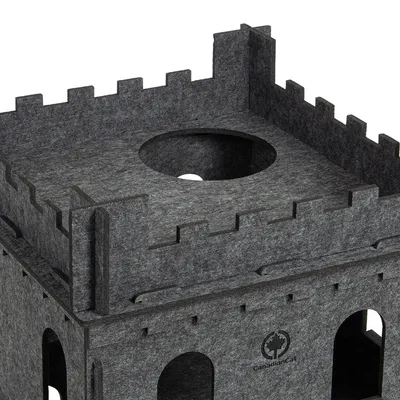 Casa para gatos de fieltro gris en forma de castillo con el logo de CanadianCat. Parte superior con abertura redonda y almenas, varios arcos en los laterales.