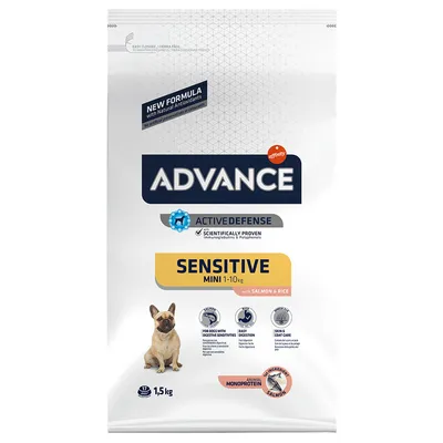 Pachet Advance Active Defense Sensitive Mini 1–10 kg cu somon și orez, 1,5 kg. Pentru câini cu sensibilități digestive. Monoproteină animală: somon. Imagine cu un câine mic pe ambalaj.
