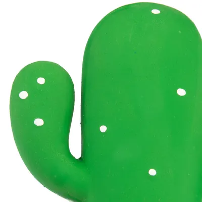Grön kaktusleksak med vita prickar, lämplig för husdjur.
