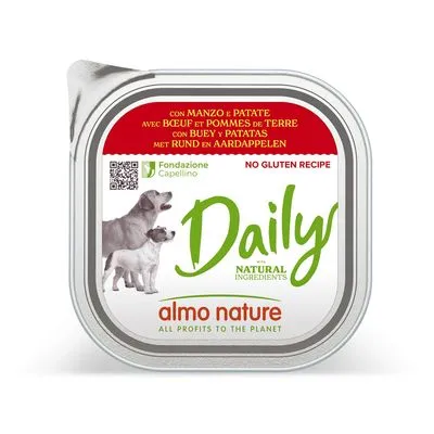 Almo Nature Daily hondenvoer met rund en aardappelen, glutenvrij recept, natuurlijke ingrediënten. Fondazione Capellino. Afbeelding van twee honden op de verpakking.