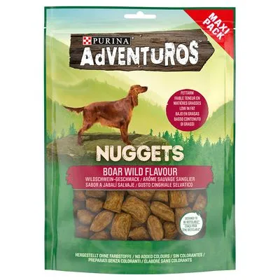 Purina Adventuros Nuggets Maxi Pack, boar wild flavour, laag in vet, zonder kleurstoffen. Afbeelding van hond en zichtbare nuggets in transparant venster op de verpakking.