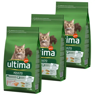 Три пакета суха храна за котки Ultima Affinity Adulto, 1,5 кг, със сьомга и зеленчуци. Видими са етикети с текст на испански: SIN, SALMÓN, verduras.