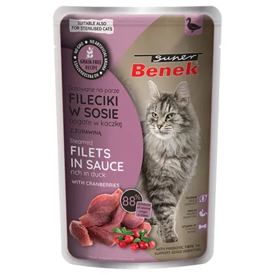 Suner Benek Filets in Sauce mit Ente und Cranberries, geeignet für sterilisierte Katzen. Rezept ohne Getreide, 88% tierische Produkte, unterstützt Verdauung mit Präbiotika.