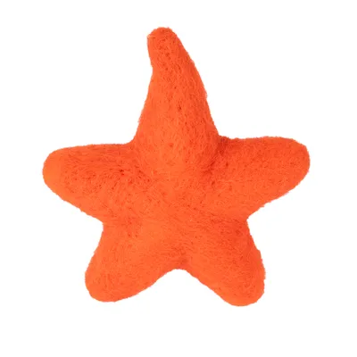 Oranžová hvězda z plsti, vhodná jako hračka nebo dekorace.