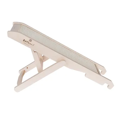 Wooden ramp with non-slip surface, brand Natural Paradise. Adjustable and suitable for access to elevated areas.