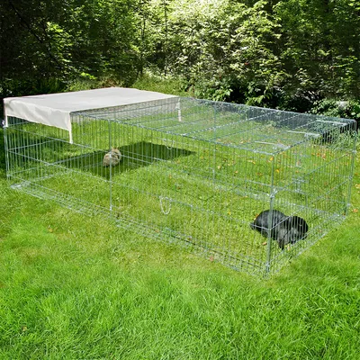 Kerbl Metal Run with escape barrier