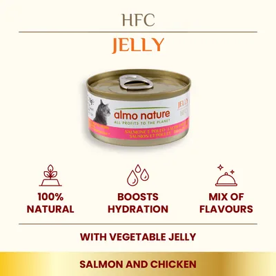 almo nature HFC Jelly salmon and chicken cat food tin, 100% natural, boosts hydration, mix of flavours, with vegetable jelly. Text in English, French, Italian visible on packaging.