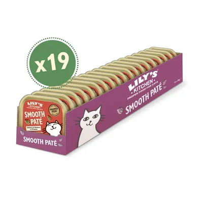 Pack of 19 trays labelled Smooth Paté, salmon and chicken flavour, with proper fish. Packaging shows a cartoon cat and the words 'Proper food for cats'.