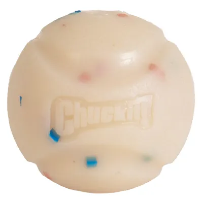 Chuckit! pallina in materiale bianco con macchie colorate, adatta per giochi di lancio.
